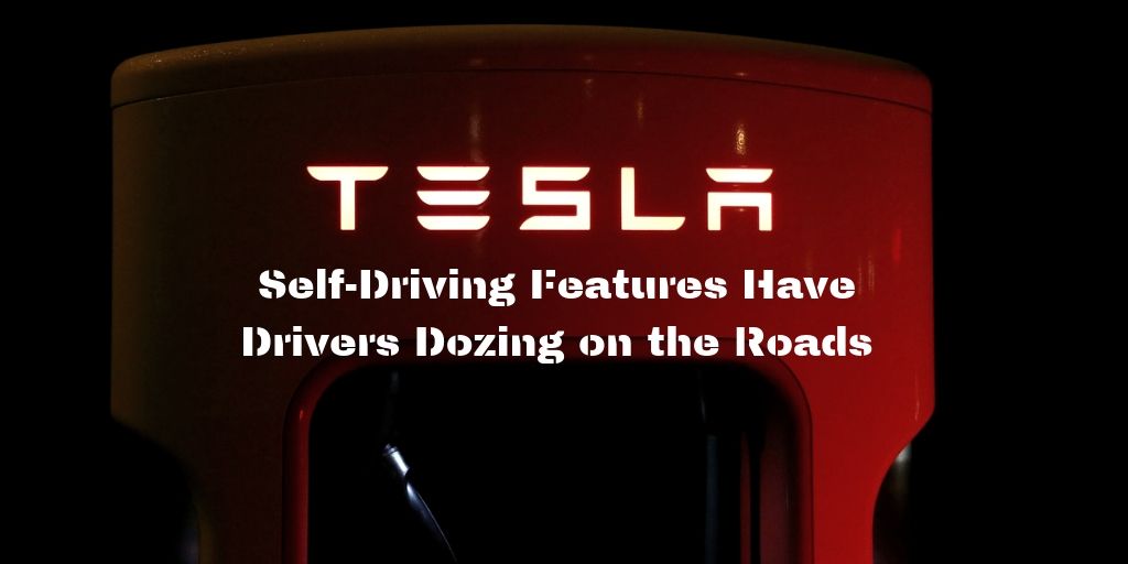 Self-Driving-Features-Have-Drivers-Dozing-on-the-Roads