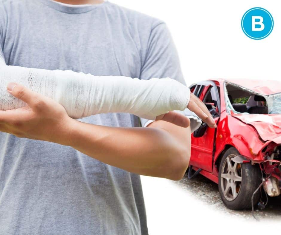 man with broken arm in cast after car accident